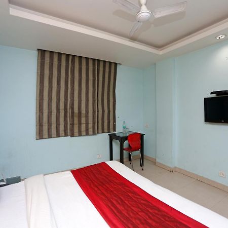 Oyo 6596 Hotel Flight Path Ню Делхи Екстериор снимка
